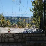 Nakou's House-το σπίτι του νάκου Apartment *